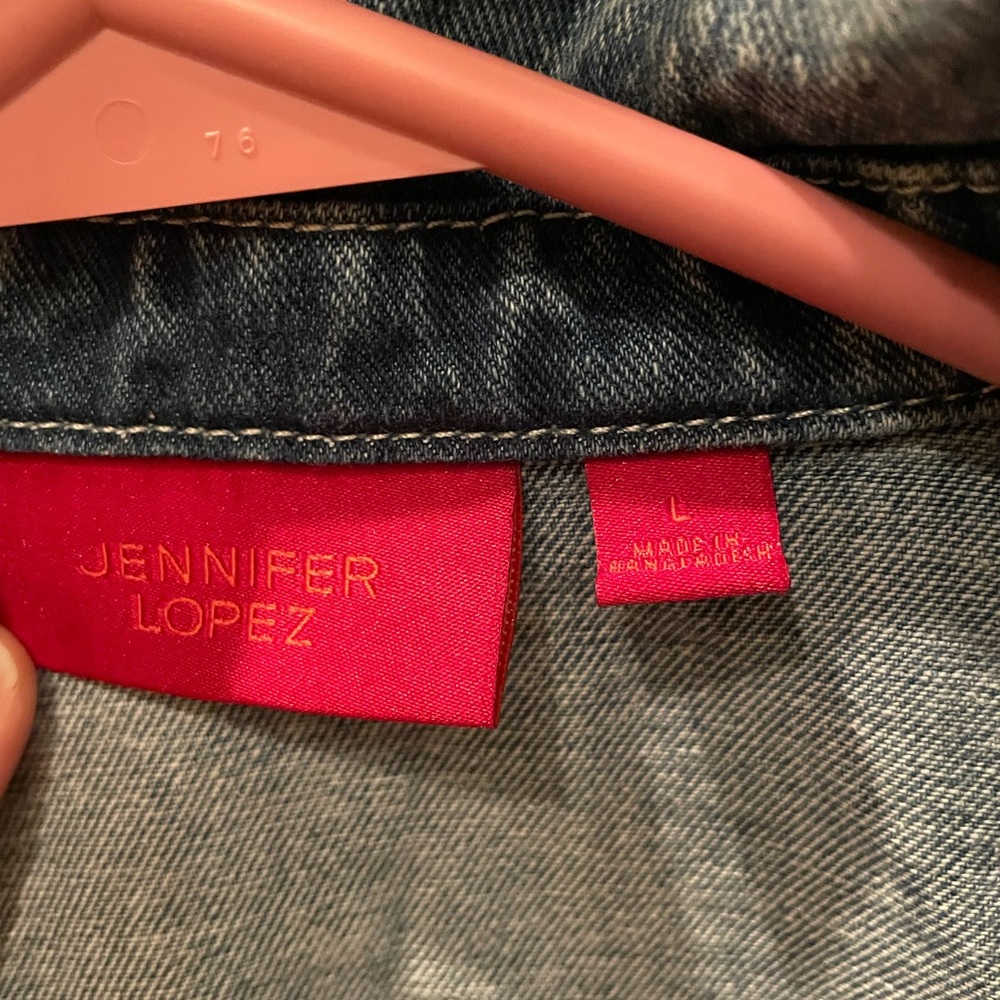Distressed Jean jacket - Picture 2 of 3